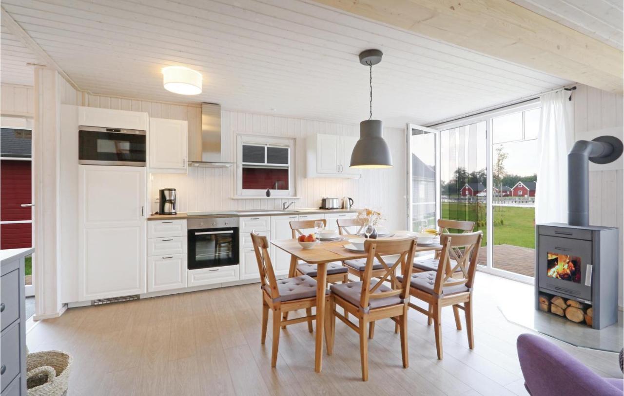 2 Bedroom Lovely Home In Zerpenschleuse Kültér fotó