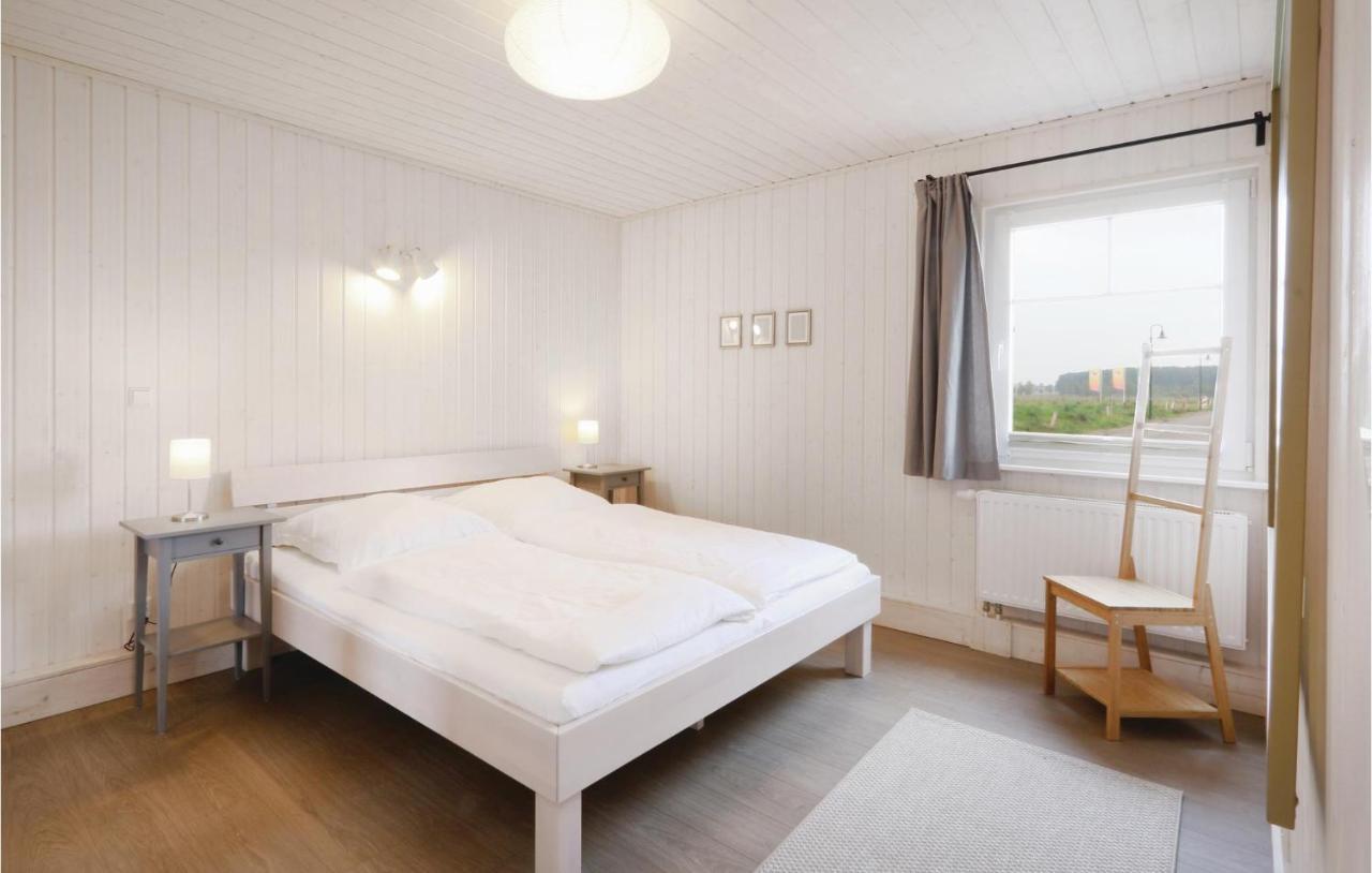 2 Bedroom Lovely Home In Zerpenschleuse Kültér fotó
